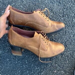 Tan Leather Women's Shoes